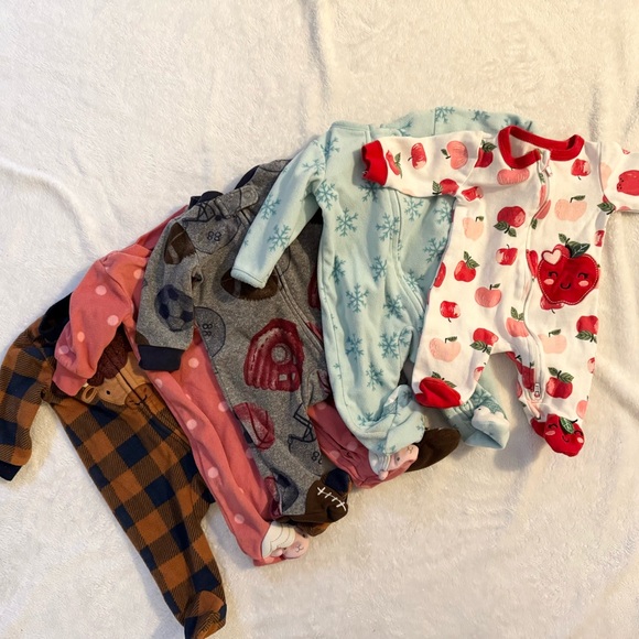Assorted NB Baby Clothing Bundle (Lot) - Picture 2 of 7